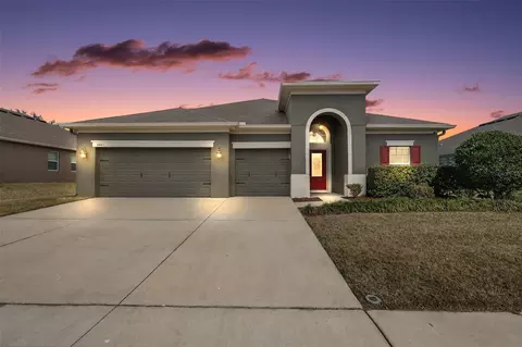 2451 Plumadore Dr, Grand Island, FL 32735