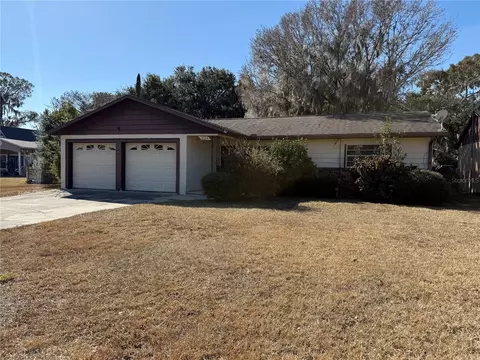 12314 Virginia Dr, Leesburg, FL 34788