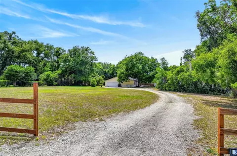 317 Tomato Hill Rd, Leesburg, FL 34748