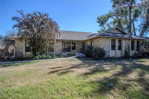 Exterior - 13 Hermosa Dr, Eustis, FL 32726 photo 2 of 11