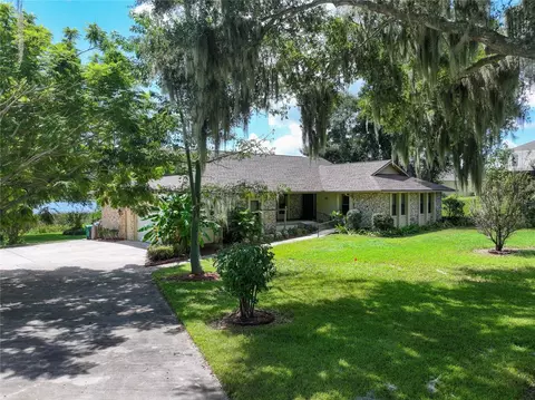 Exterior - 13 Hermosa Dr, Eustis, FL 32726 photo 2 of 11