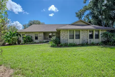 Exterior - 13 Hermosa Dr, Eustis, FL 32726 photo 3 of 11
