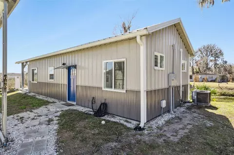 645 Cr 485a, Lake Panasoffkee, FL 33538
