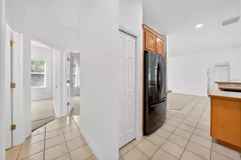 Entry Way - 19337 Spring Oak Dr, Eustis, FL 32736 photo 3 of 7