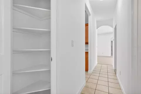 Entry Way - 19337 Spring Oak Dr, Eustis, FL 32736 photo 7 of 7
