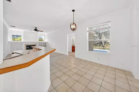 Living - 19337 Spring Oak Dr, Eustis, FL 32736 photo 10 of 17