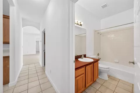 Entry Way - 19337 Spring Oak Dr, Eustis, FL 32736 photo 6 of 7