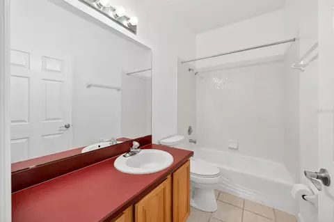 Bath - 19337 Spring Oak Dr, Eustis, FL 32736 photo 5 of 6