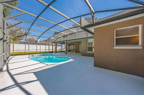 Exterior - 19337 Spring Oak Dr, Eustis, FL 32736 photo 7 of 14