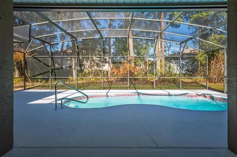 Exterior - 19337 Spring Oak Dr, Eustis, FL 32736 photo 5 of 14