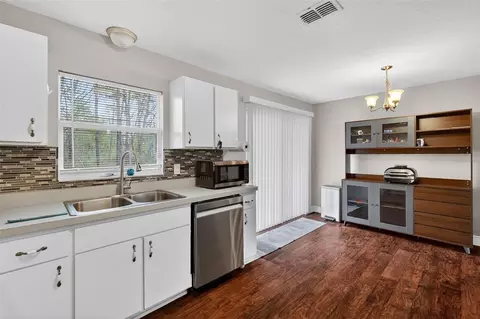 Kitchen - 2 Pine Track Ter, Ocala, FL 34472 photo 4 of 4