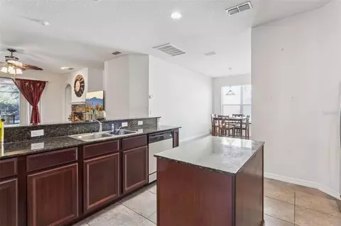 Kitchen - 30337 Gidran Ter, Mount Dora, FL 32757 photo 1 of 6