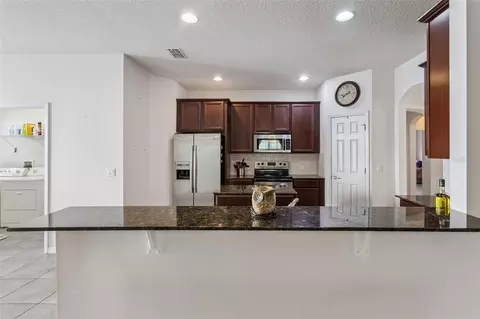 Kitchen - 30337 Gidran Ter, Mount Dora, FL 32757 photo 6 of 6