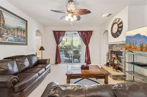 Living - 30337 Gidran Ter, Mount Dora, FL 32757 photo 2 of 3