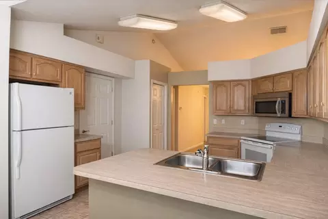 Kitchen - 1901 Ashley Oaks Ct, Saint Cloud, FL 34771 photo 2 of 4
