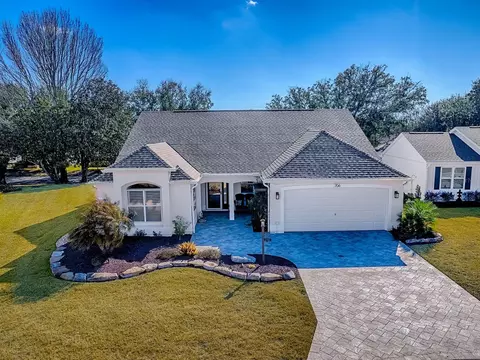 706 Rivera Rd, Lady Lake, FL 32159