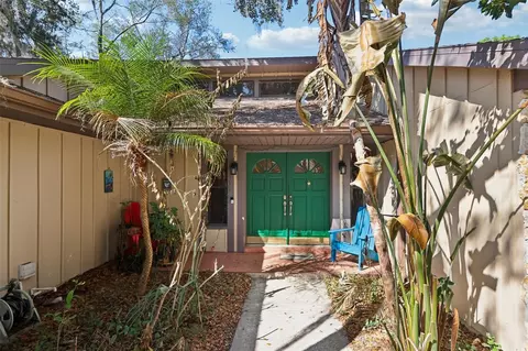 29205 Old Ml E, Tavares, FL 32778