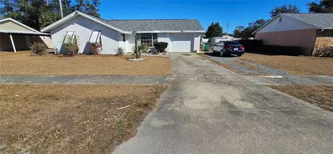 6020 17th St, Zephyrhills, FL 33542