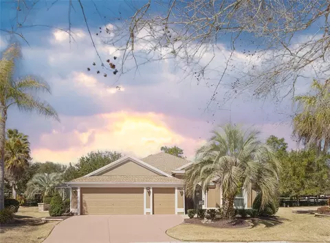1350 Centerville Pl, The Villages, FL 32162