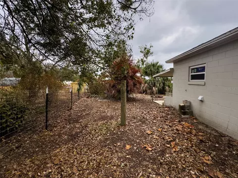 Exterior - 1047 Clay Blvd, Eustis, FL 32726 photo 8 of 8