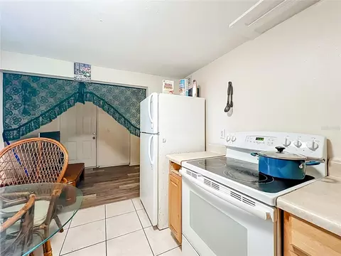 Kitchen - 301 E Atwater Ave, Eustis, FL 32726 photo 8 of 8