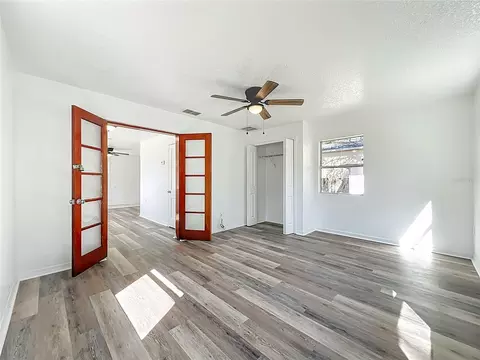 Living - 301 E Atwater Ave, Eustis, FL 32726 photo 9 of 15