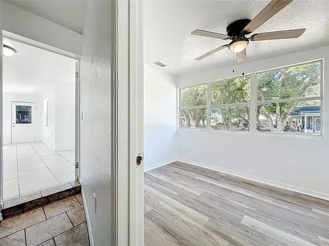 Entry Way - 301 E Atwater Ave, Eustis, FL 32726 photo 1 of 3
