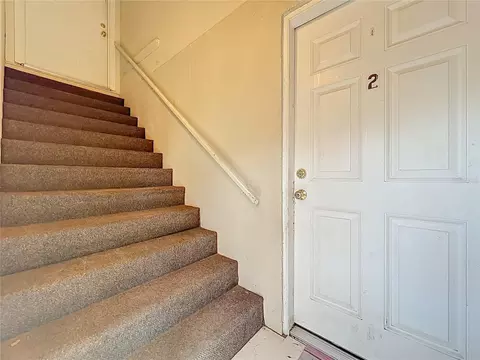Entry Way - 301 E Atwater Ave, Eustis, FL 32726 photo 2 of 3
