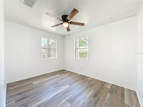 Bedroom - 301 E Atwater Ave, Eustis, FL 32726 photo 2 of 9