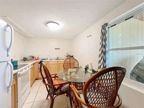 Kitchen - 301 E Atwater Ave, Eustis, FL 32726 photo 5 of 8
