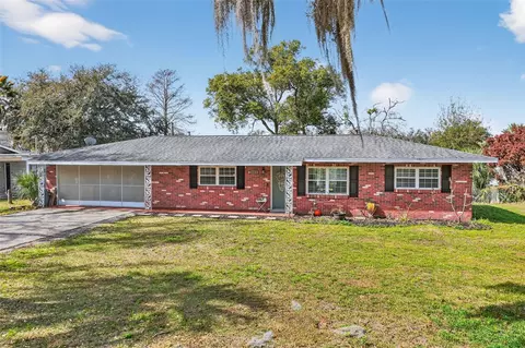 1219 Oak Dr, Leesburg, FL 34748