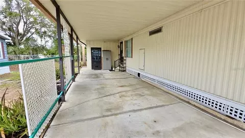 252 Pinewood Dr, Eustis, FL 32726 photo 2