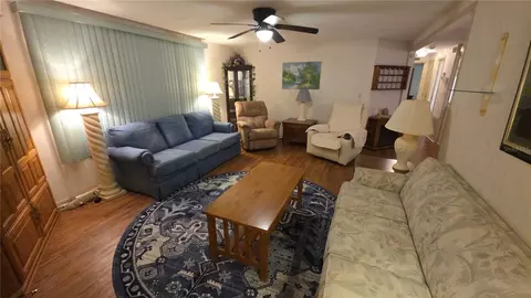252 Pinewood Dr, Eustis, FL 32726 photo 7