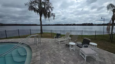 252 Pinewood Dr, Eustis, FL 32726