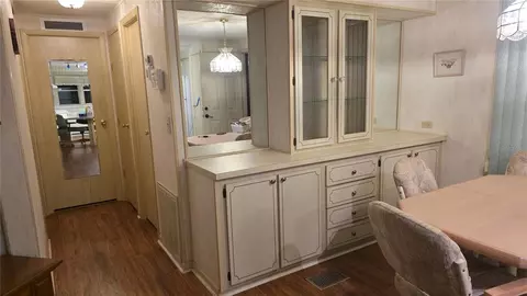 252 Pinewood Dr, Eustis, FL 32726 photo 12