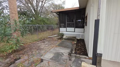 252 Pinewood Dr, Eustis, FL 32726 photo 24