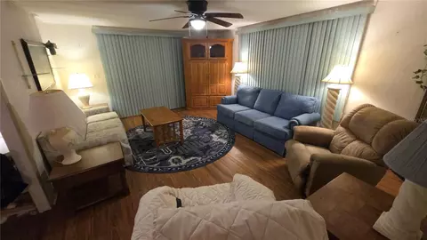 252 Pinewood Dr, Eustis, FL 32726 photo 9
