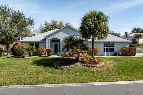 5732 Freeport Dr, Tavares, FL 32778