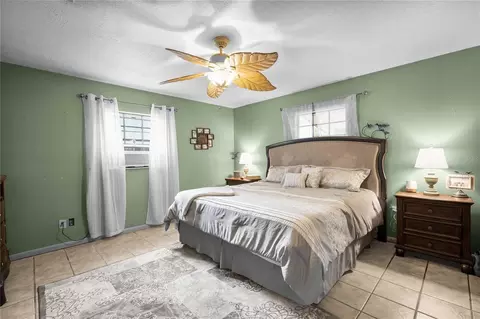 Bedroom - 12237 Cr 727, Webster, FL 33597 photo 1 of 4