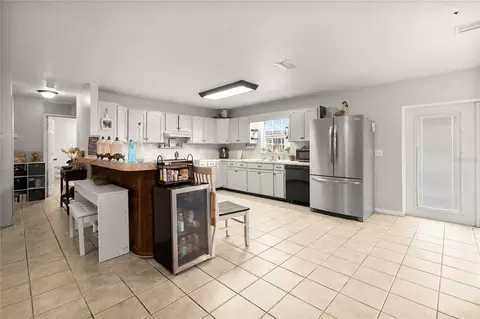 Kitchen - 12237 Cr 727, Webster, FL 33597 photo 1 of 5