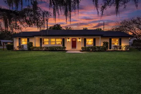 1310 E Crooked Lake Dr, Eustis, FL 32726