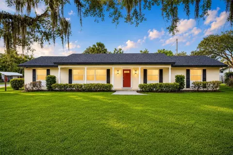 1310 E Crooked Lake Dr, Eustis, FL 32726