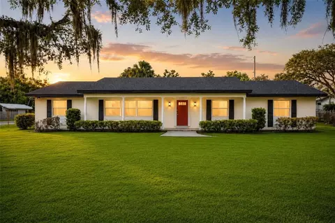 1310 E Crooked Lake Dr, Eustis, FL 32726