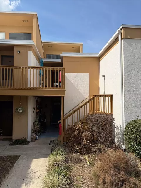 1051 S Highland St #3D, Mount Dora, FL 32757