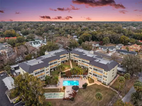 101 N Grandview St #206, Mount Dora, FL 32757