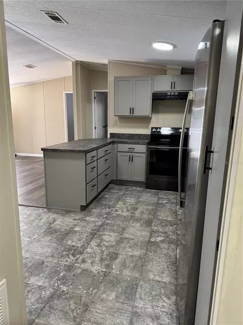 5525 W Evans St, Coleman, FL 33521 photo 7
