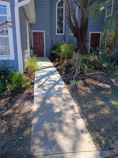 225 Mango Dr, Davenport, FL 33897