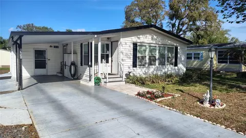 25039 Pine Hl, Leesburg, FL 34748