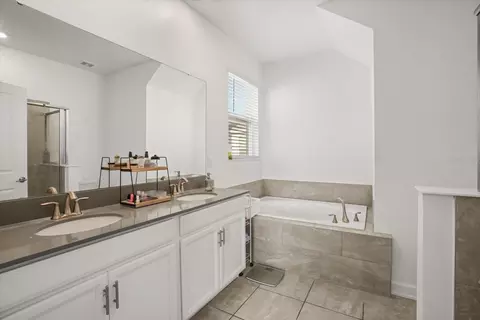 Bath - 2999 Addison Blvd, Saint Cloud, FL 34771 photo 1 of 2