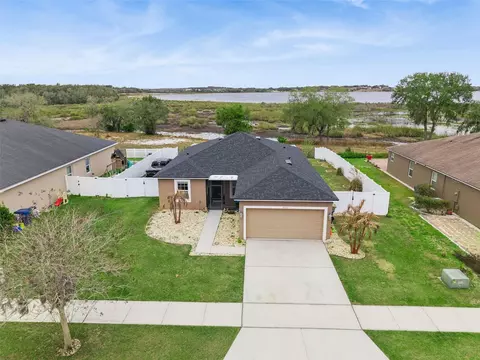 725 Black Eagle Dr, Groveland, FL 34736